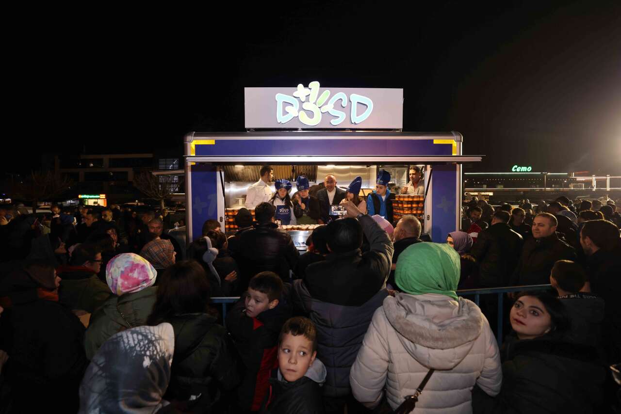 Konya’daki fener alayı kutlamaları renk cümbüşüne döndü 4